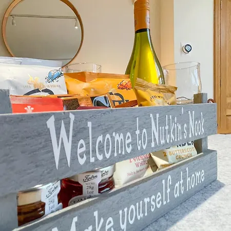 Nutkins Nook Semesterbostad *