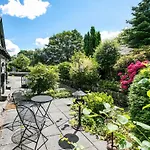 Nutkins Nook בית נופש *