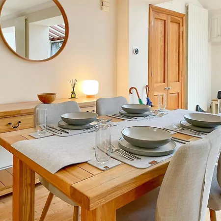 Holiday home Nutkins Nook